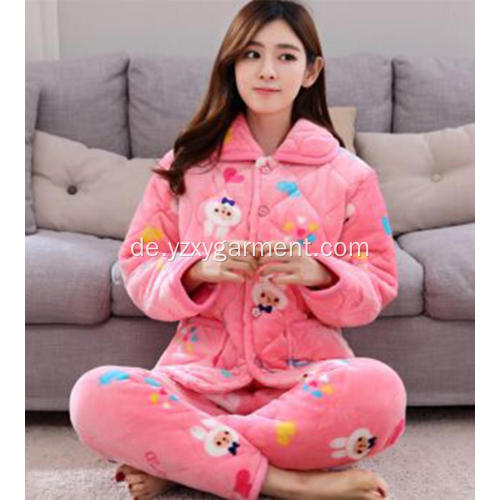 Rosafarbenes Pyjama-Set aus Korallenfleece